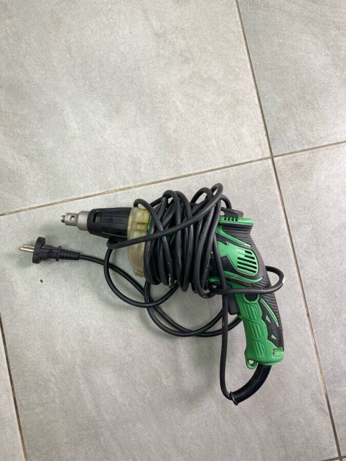 Шуруповерт Hitachi