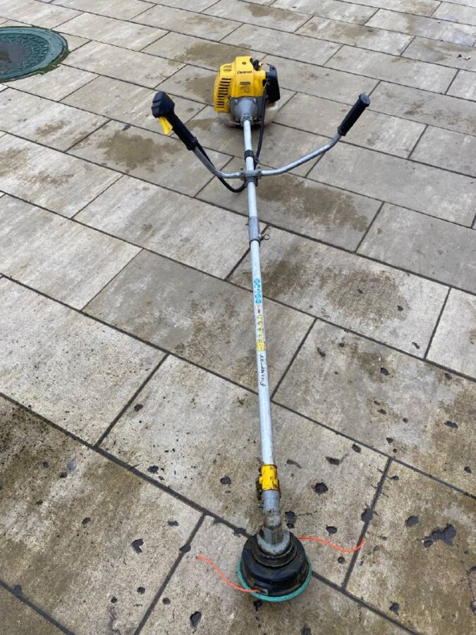 Бензотриммер Champion hampion т523