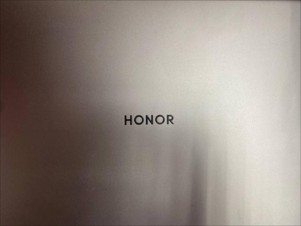 Ноутбук Honor BRG-565